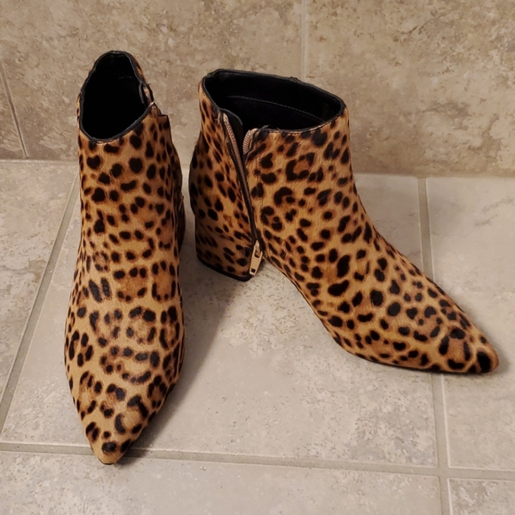 Alex Marie Leopard Print Booties - Picture 2 of 3